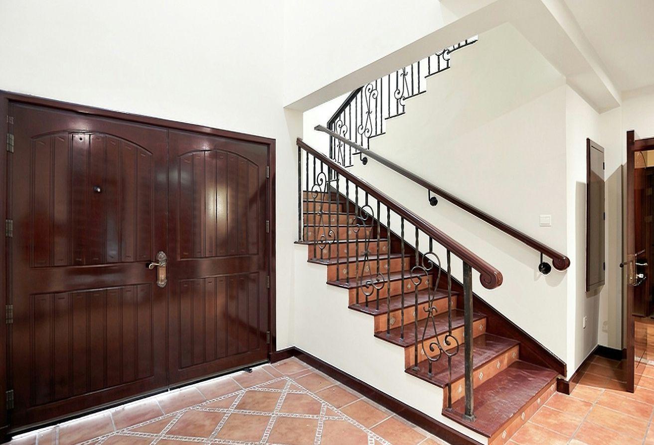 Hot Deal | Luxurious Finish | Stylish Villa photo 7
