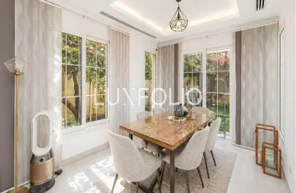 فيلا - 2 غرف نوم - 2 حمامات للايجار في الينابيع 9 - الينابيع - دبي