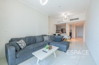 Apartment - 3 Bedrooms - 3 Bathrooms for rent in Damac Heights - Dubai Marina - Dubai
