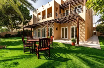 شقة - 5 غرف نوم - 5 حمامات للايجار في حتان 1 - حتان - البحيرات - دبي