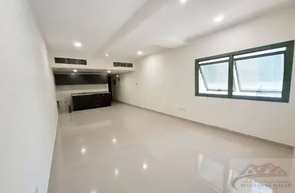 Apartment - 1 Bathroom for rent in Street 20 - Al Nahda - Sharjah