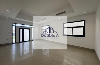 Villa - 4 - 5 for rent in Madinat Al Riyad - Abu Dhabi