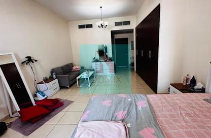 Apartment - Studio - 1 Bathroom for rent in Desert Sun - Dubai Land Residence Complex - Dubai Land - Dubai