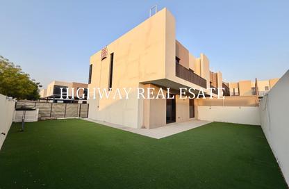 Townhouse - 4 - 5 for rent in Nasma Residence - Al Tai - Sharjah