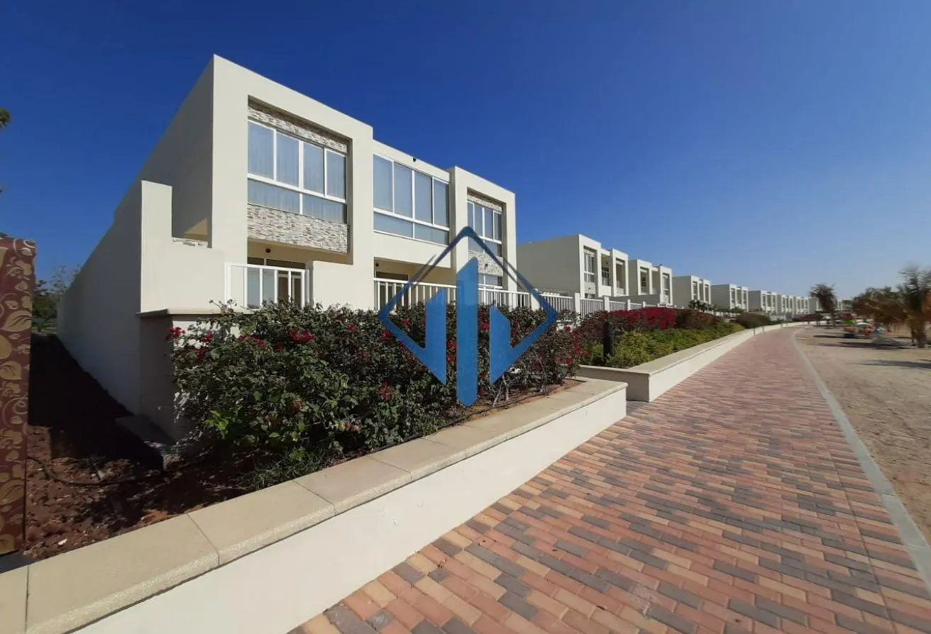 129743125 - Property Main Image