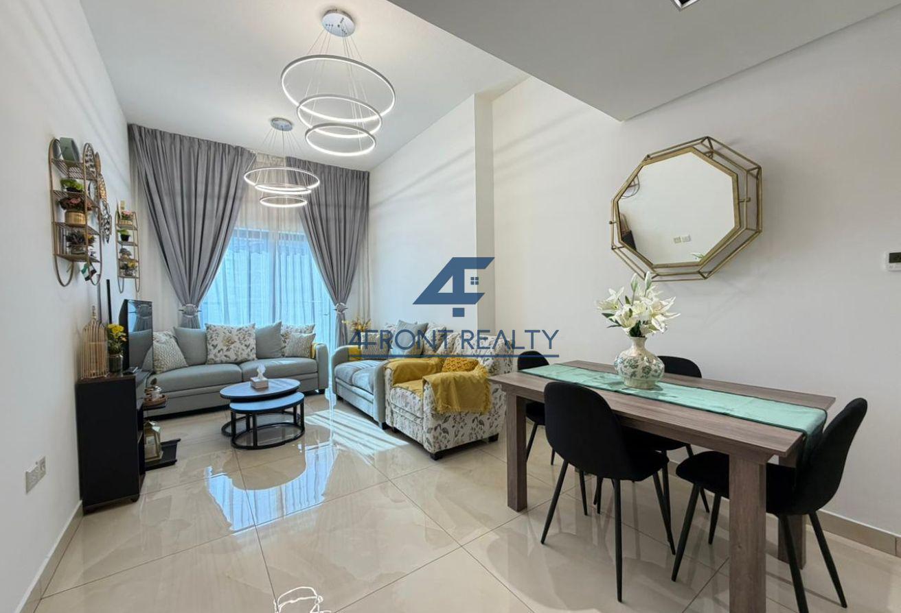 Ready To Move | Spacious Home | Prime Location photo 4