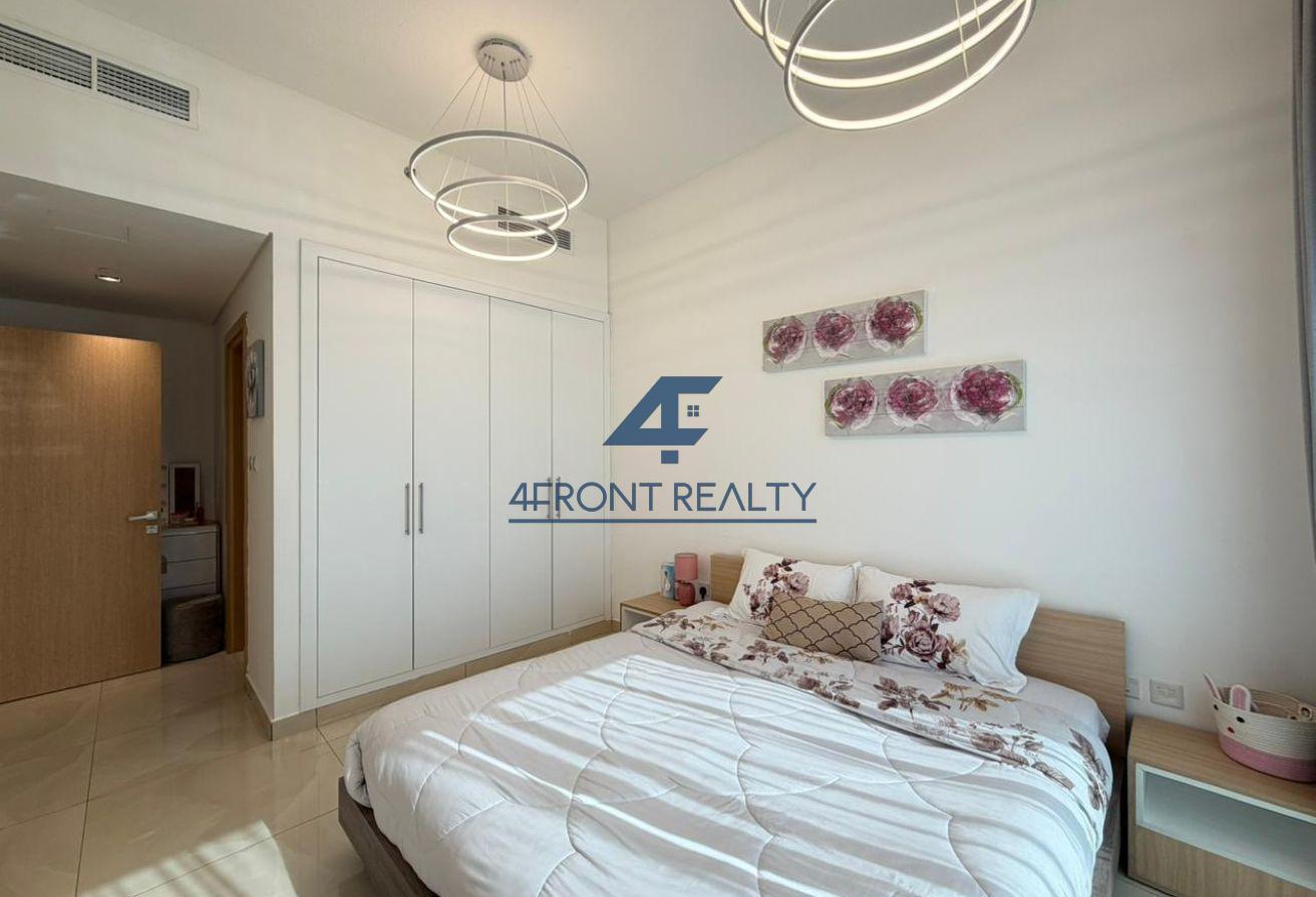 Ready To Move | Spacious Home | Prime Location photo 6