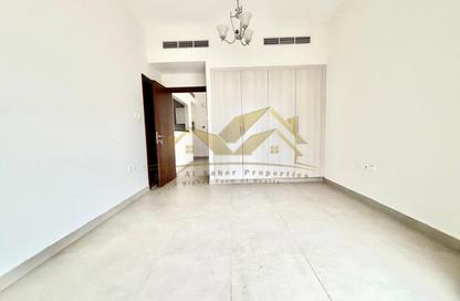 Apartment - 1 Bedroom - 2 Bathrooms for rent in Jumeirah Garden City - Al Satwa - Dubai
