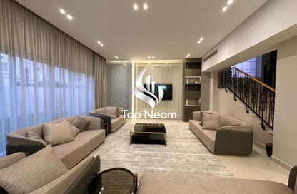 Villa - 4 - 5 for sale in Nad Al Sheba 3 - Nad Al Sheba - Dubai
