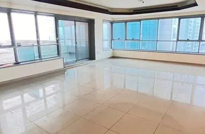 شقة - 2 غرف نوم - 2 حمامات للبيع في مساكن كورنيش عجمان - طريق كورنيش عجمان - عجمان