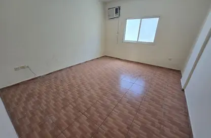 Apartment - 2 Bedrooms - 2 Bathrooms for rent in Fire Station Road - Muwaileh - Sharjah