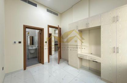Apartment - 1 - 2 for rent in Al Karama - Bur Dubai - Dubai Apartment - 1 - 2 for rent in Al Karama - Bur Dubai - Dubai