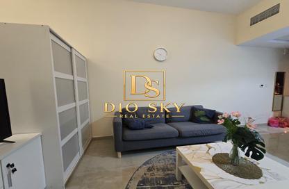 Apartment - Studio - 1 for rent in Hanover Square - District 10 - Jumeirah Village Circle - Dubai