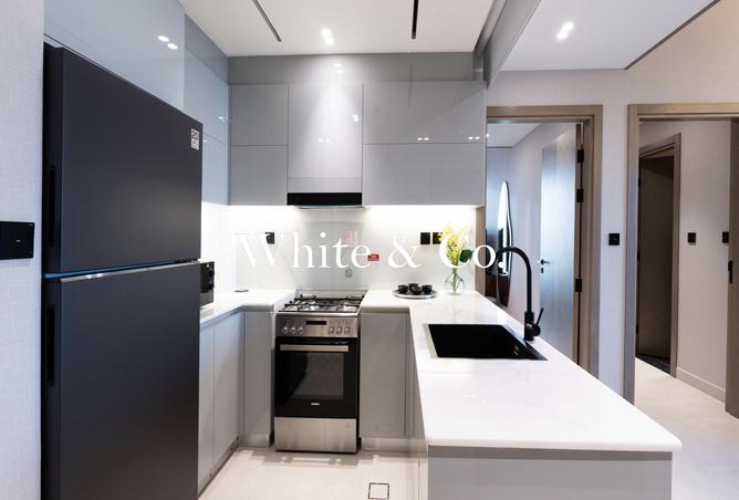 Canal Views | Fully Furnished | High Floor photo 3