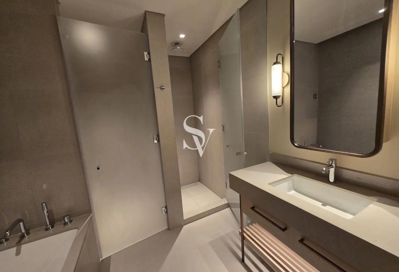 Exclusive | Luxury Furnished | High Floor photo 11
