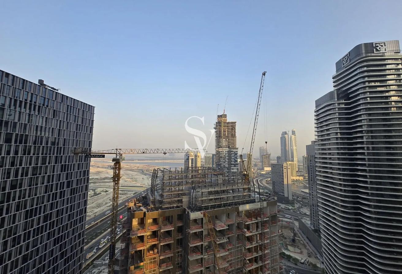 Exclusive | Luxury Furnished | High Floor photo 16