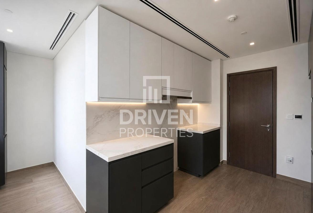 Full Golf View | Largest Unit | Unique Layout photo 8