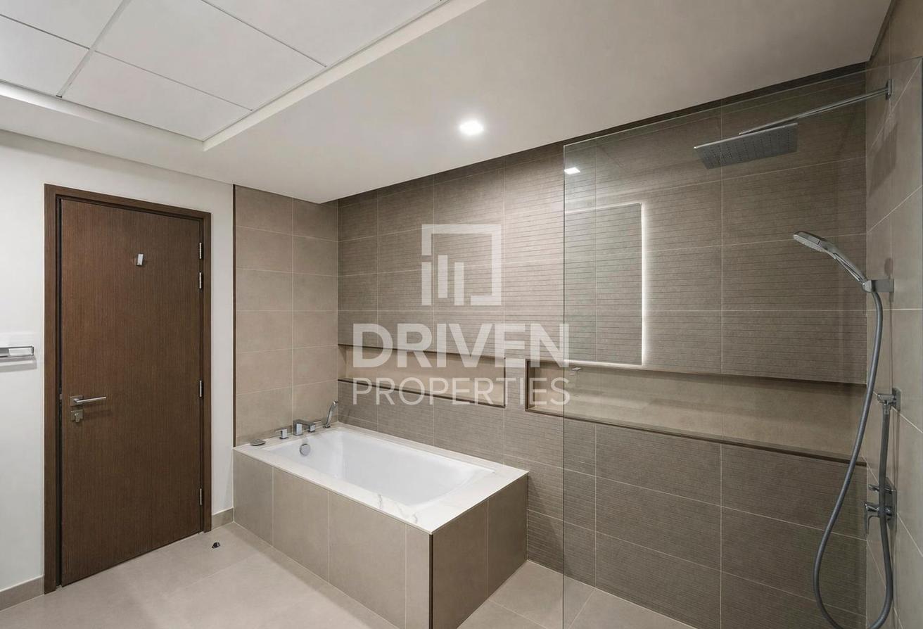Full Golf View | Largest Unit | Unique Layout photo 20