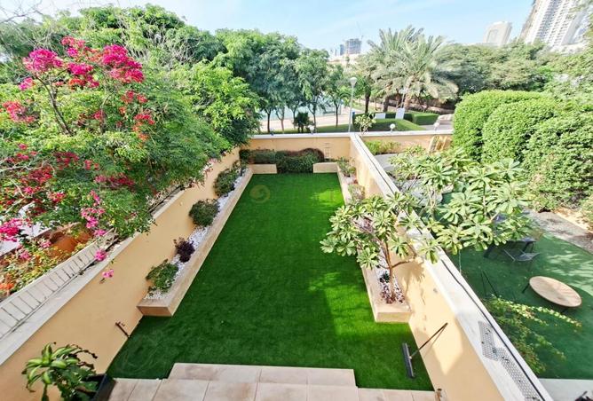 77801069 - Property Image 2