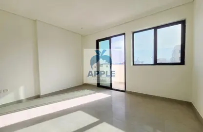 شقة - غرفة نوم - 2 حمامات للايجار في الزاهية - تجارية مويلح - الشارقة شقة - غرفة نوم - 2 حمامات للايجار في الزاهية - تجارية مويلح - الشارقة