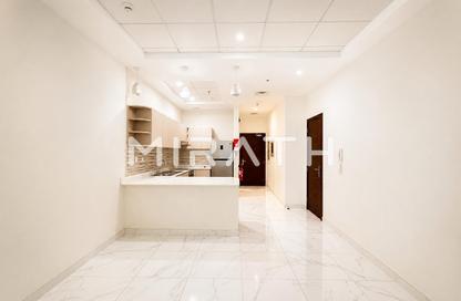 Apartment - 1 - 2 for rent in La Plage 2 - Jumeira Beach Road - Jumeirah - Dubai