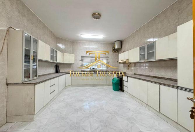 Spacious 4-Bedroom Villa for Rent in Al Twar photo 3