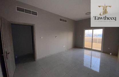 Apartment - 2 - 3 for rent in Al Jurf 3 - Al Jurf - Ajman