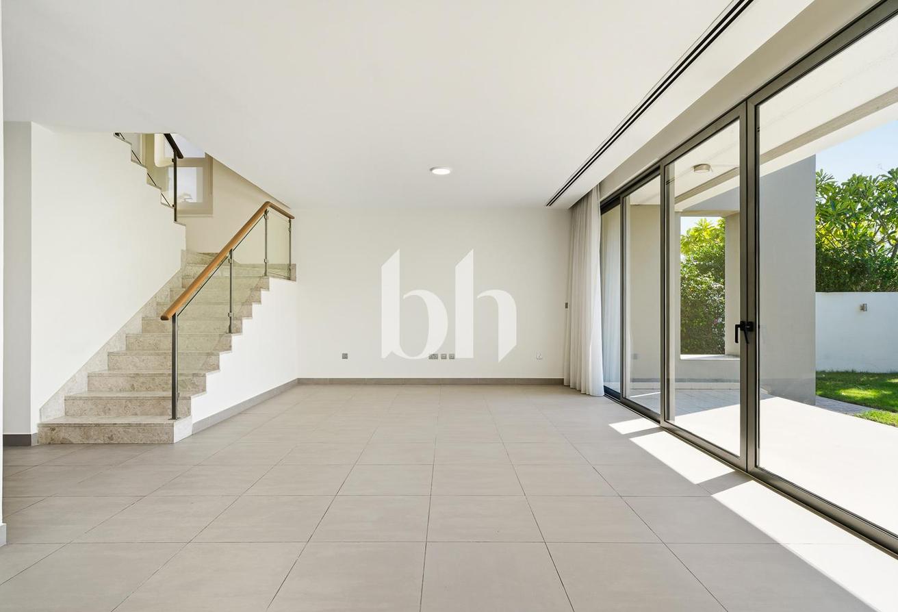 Exclusive | Greenbelt Backing | Premium Unit photo 9