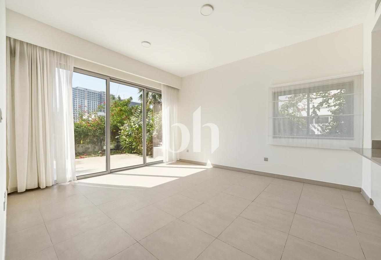 Exclusive | Greenbelt Backing | Premium Unit photo 7