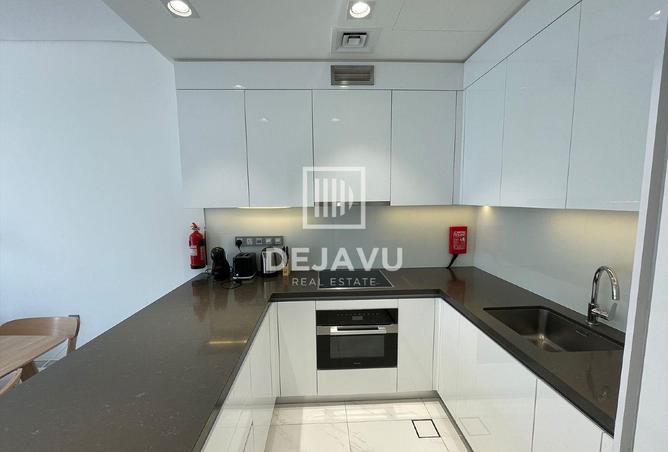 12 cheques | Vacant | Fully furnished photo 3