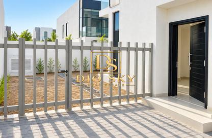 Townhouse - 3 - 5 for rent in Amazonia - Damac Hills 2 - Dubai