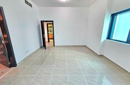Apartment - 1 Bedroom - 2 Bathrooms for rent in Al Mamzar - Al Mamzar - Sharjah - Sharjah