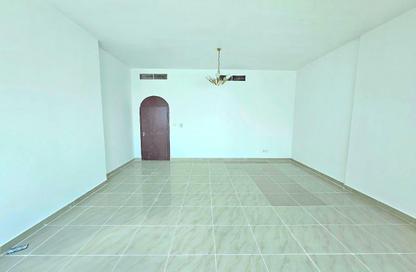 Apartment - 1 Bedroom - 2 Bathrooms for rent in Al Mamzar - Al Mamzar - Sharjah - Sharjah