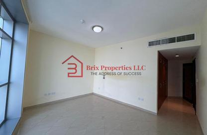 Apartment - 3 Bedrooms - 5 Bathrooms for rent in Ajman Corniche Residences - Ajman Corniche Road - Ajman