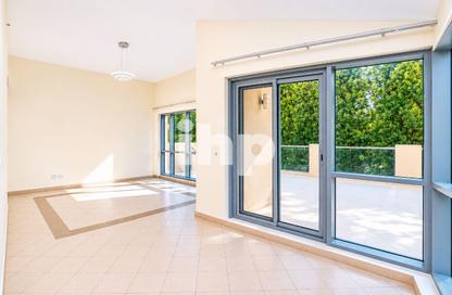 Apartment - 2 - 2 for sale in Golf Tower 3 - Golf Towers - The Views - Dubai