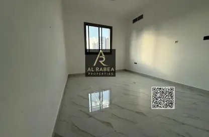 Apartment - 1 Bedroom - 2 Bathrooms for rent in Corniche Tower - Ajman Corniche Road - Ajman