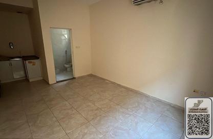 Apartment - Studio - 1 Bathroom for rent in Al Mowaihat 1 - Al Mowaihat - Ajman