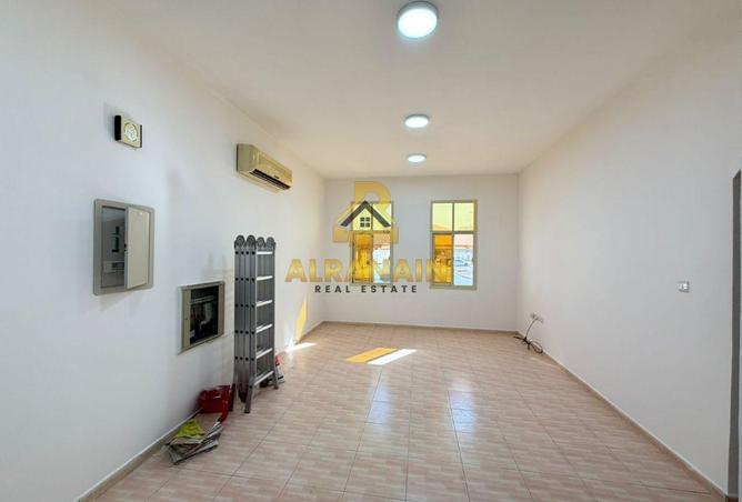 Spacious 2 Br Flat | Ground Floor | Close To STMC
