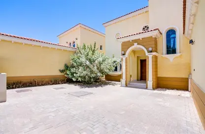 Villa - 3 Bedrooms - 4 Bathrooms for rent in Legacy Small - Legacy - Jumeirah Park - Dubai