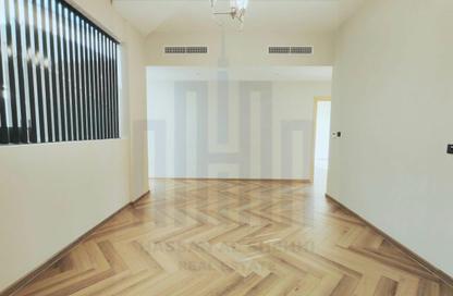 Villa - 5 - 7+ for rent in Al Hooshi Villas - Hoshi - Al Badie - Sharjah