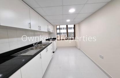 Apartment - 2 Bedrooms - 2 Bathrooms for rent in Silver Sands 1 - Al Mankhool - Bur Dubai - Dubai