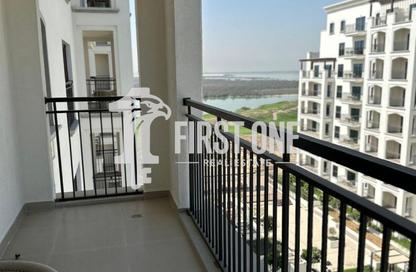 Apartment - 1 - 1 for rent in Views A - Yas Golf Collection - Yas Island - Abu Dhabi