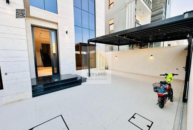 53574929 - Property Image 3