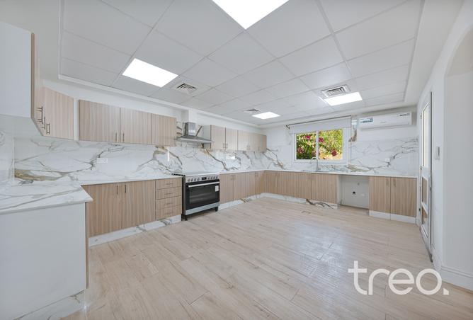 128377401 - Property Image 3