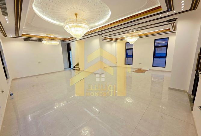 102012242 - Property Image 3