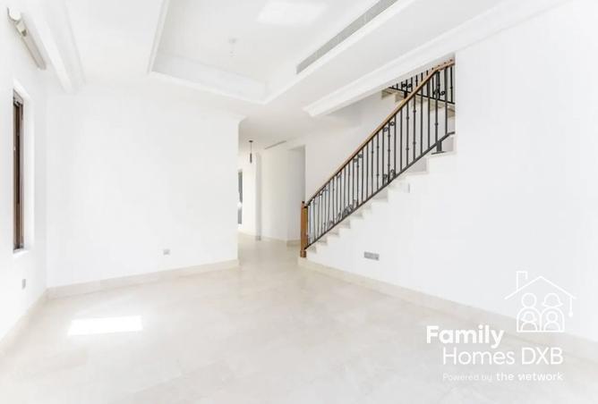 128350216 - Property Image 3