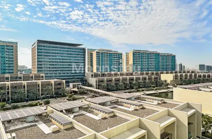 شقة - غرفة نوم - 2 حمامات للايجار في المها - المنيرة - شاطئ الراحة - أبوظبي