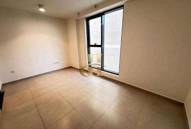 72313873 - Property Image 2