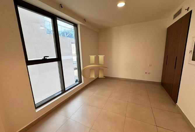 72313873 - Property Main Image