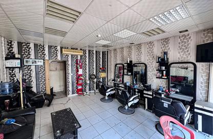 Shop - Studio for rent in Building Y23 - England Cluster - International City - Dubai